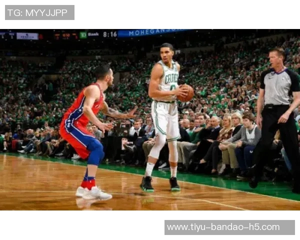 巴洛为何在对阵绿军时打中锋纳斯透露恩比德出场时间限制原因